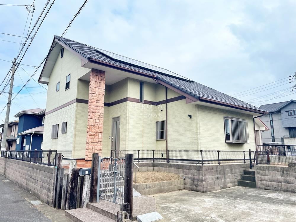 4LDK house in Wakamatsu Ward, Kitakyushu, Fukuoka - Photo 1
