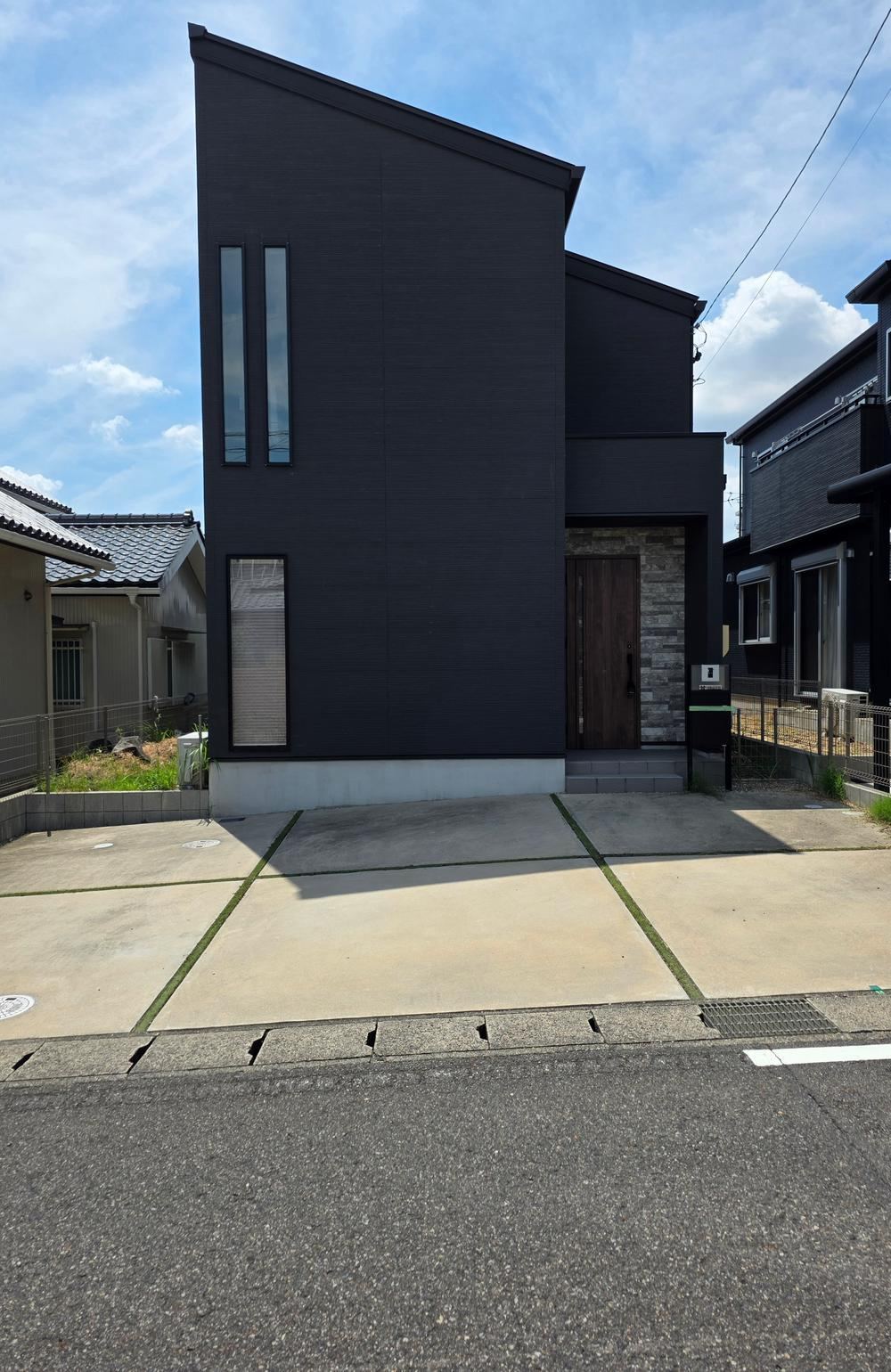 4LDK house in Toyota, Aichi - Photo 1