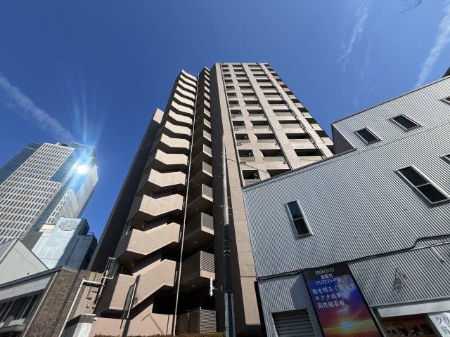 3LDK apartment in Nakano Ward, Tokyo - Photo 1