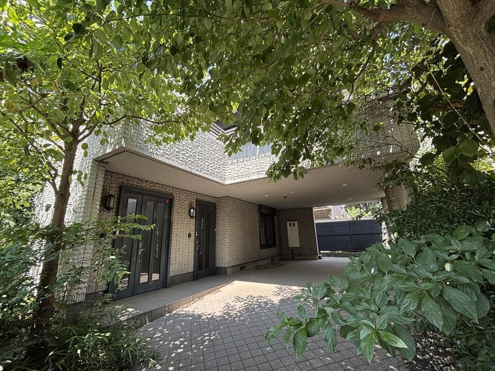 5LDK+S house in Suginami Ward, Tokyo - Photo 1