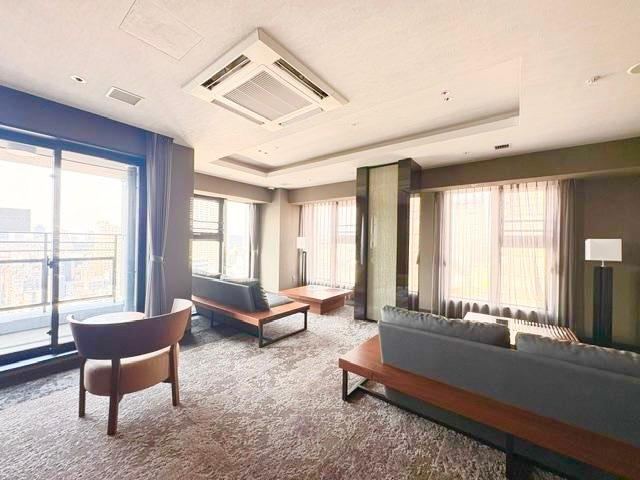 2LDK apartment in Chuo Ward, Osaka - Photo 1