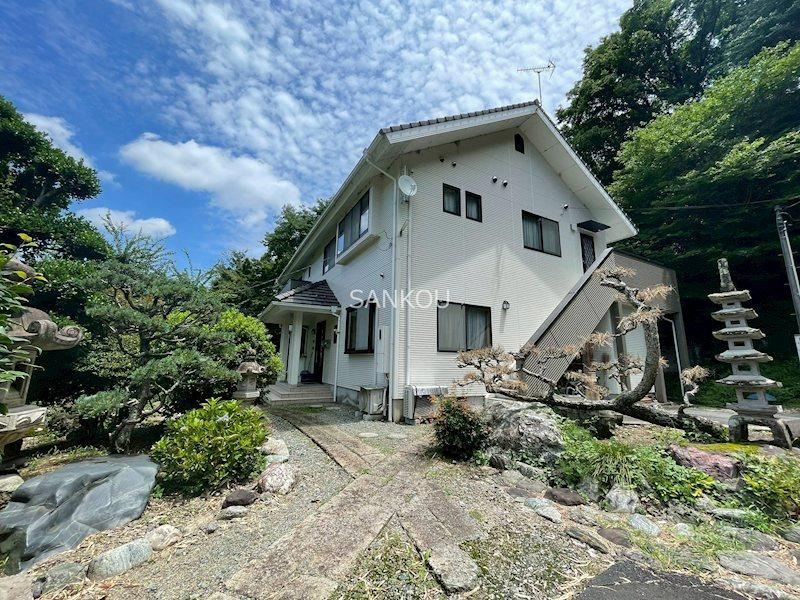 8LDK+S house in Takasaki, Gunma - Photo 1