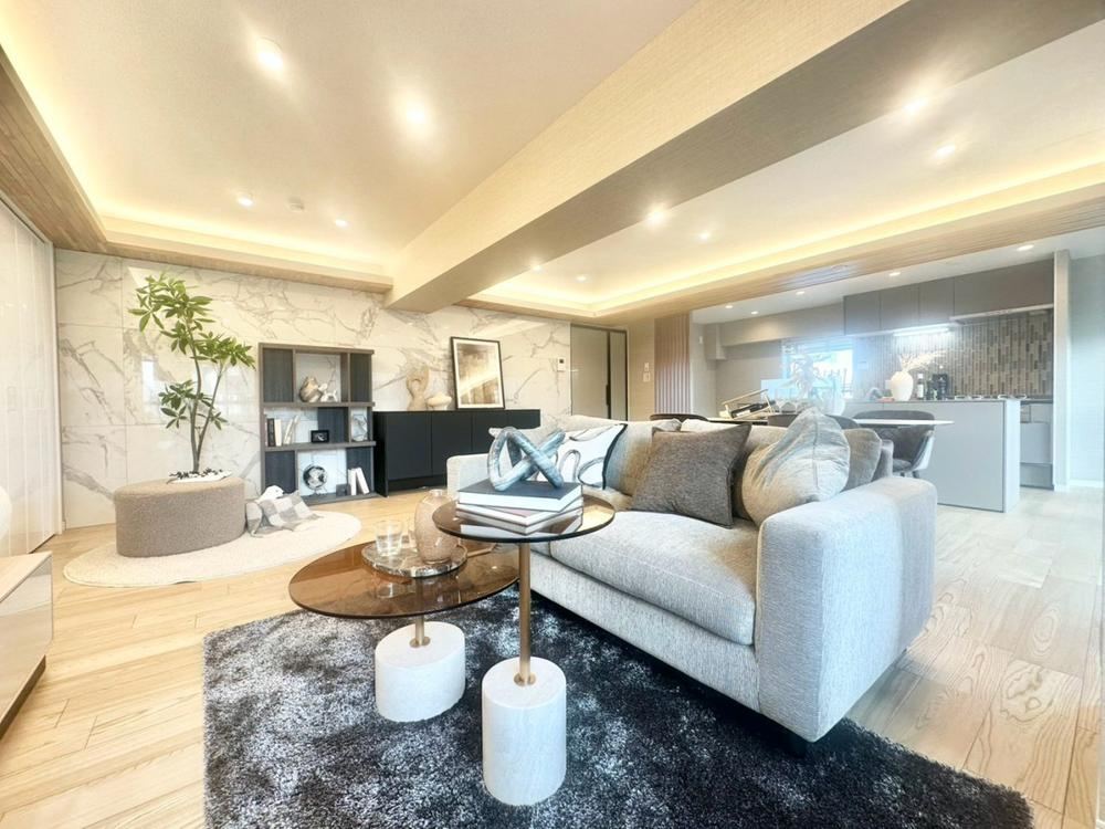 3LDK apartment in Shibuya Ward, Tokyo - Photo 1