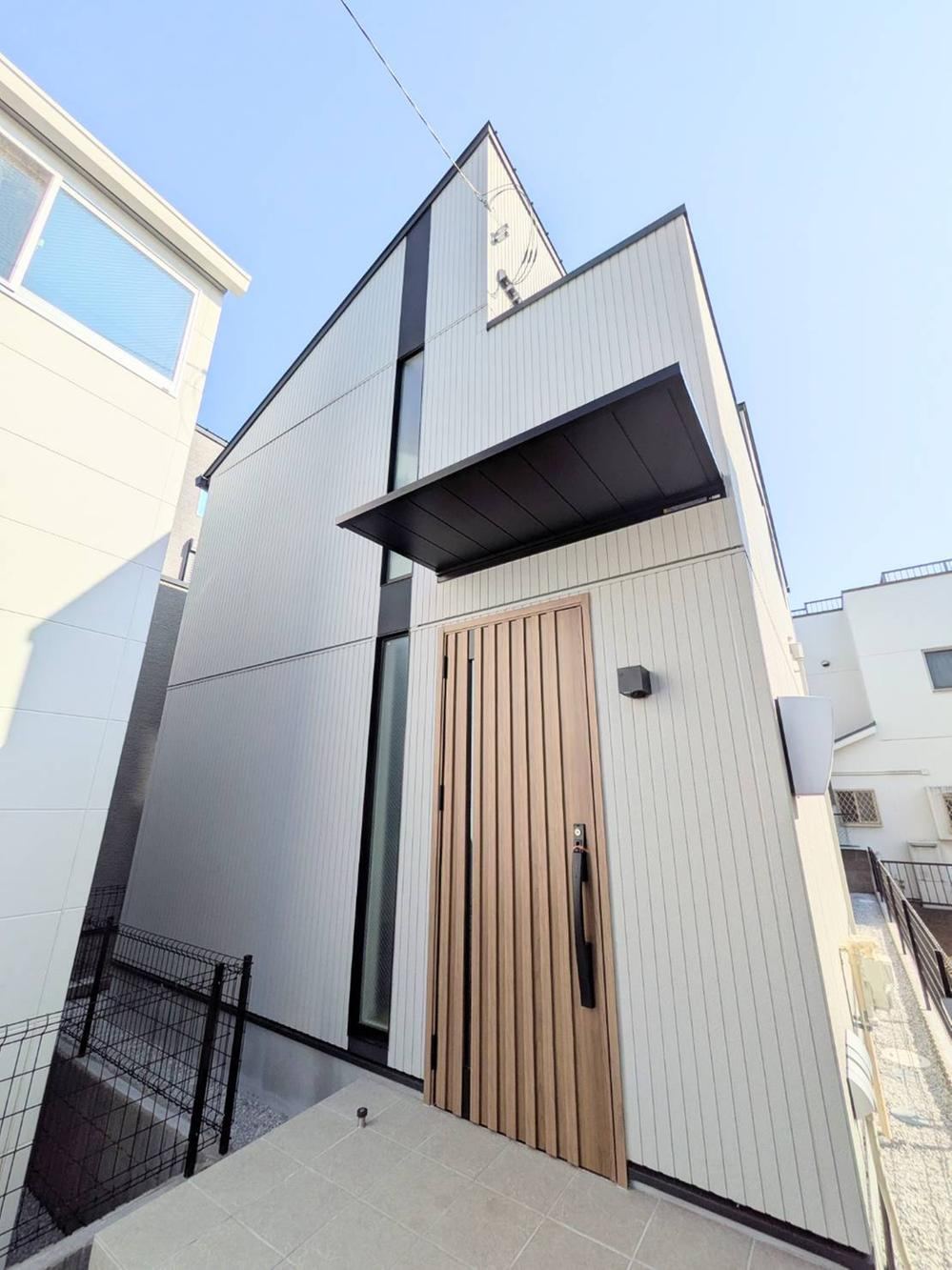 3LDK+S house in Kunitachi, Tokyo - Photo 1