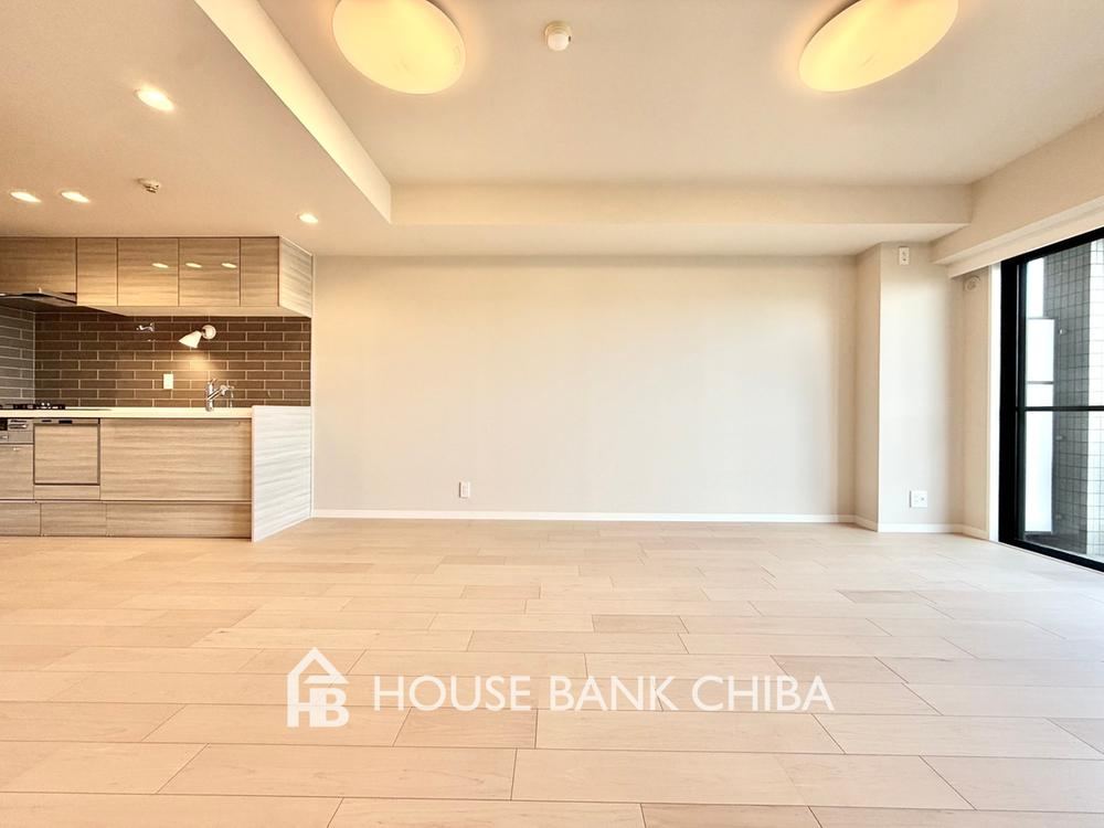 2LDK apartment in Matsudo, Chiba - Photo 1
