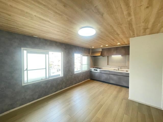 2LDK apartment in Muko, Kyoto - Photo 1