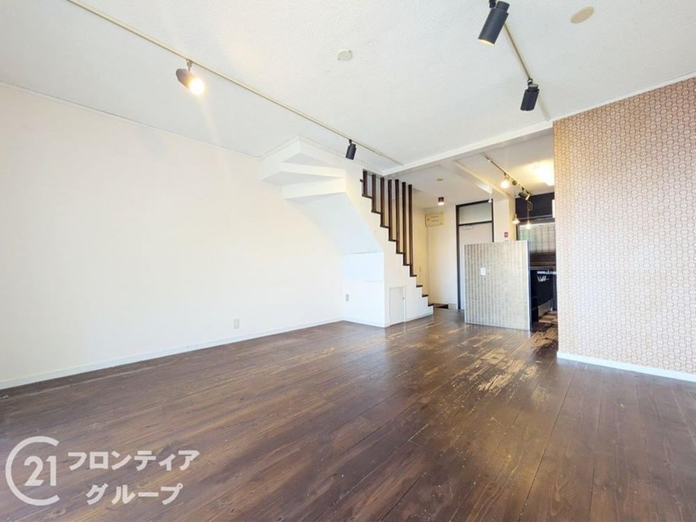3LDK apartment in Higashinada Ward, Kobe, Hyogo - Photo 1