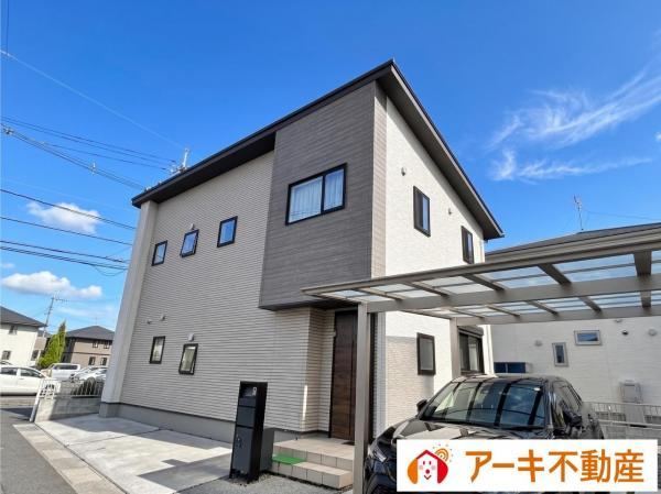 4LDK house in Naka Ward, Okayama - Photo 1