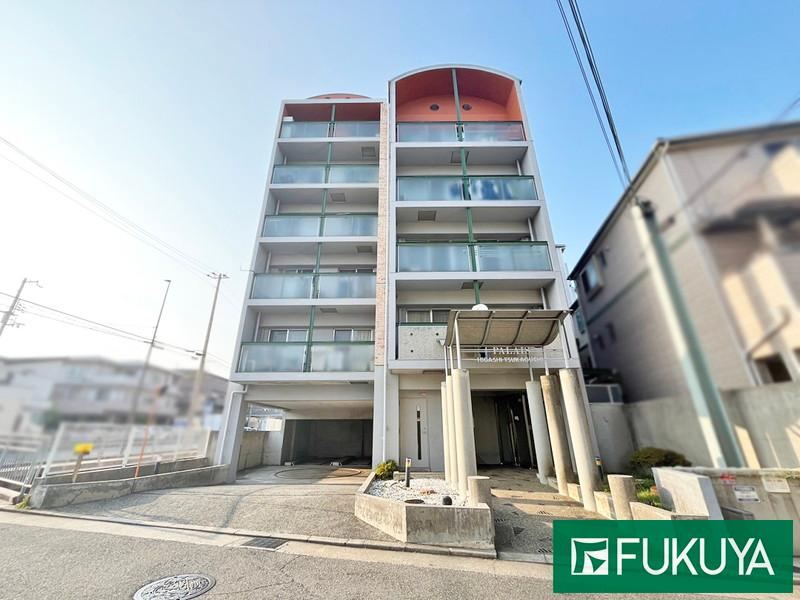 2LDK apartment in Amagasaki, Hyogo - Photo 1