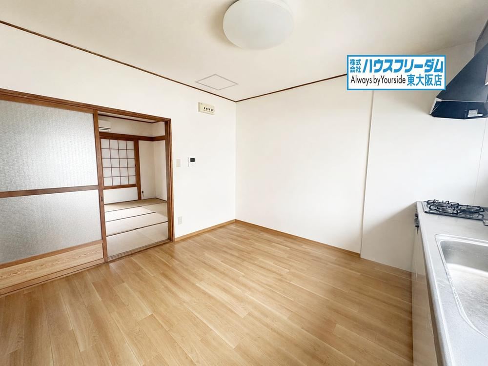 4DK house in Higashiosaka, Osaka - Photo 1