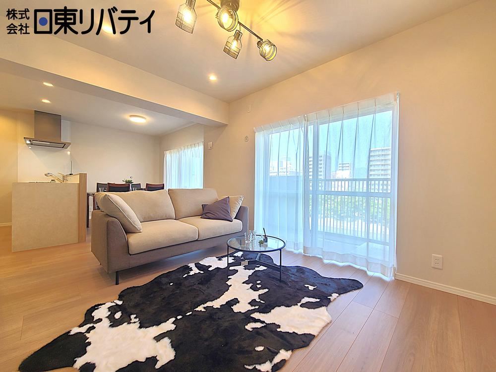 2LDK apartment in Naka Ward, Hiroshima - Photo 1