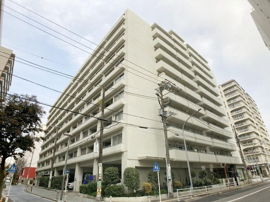 3LDK apartment in Isogo Ward, Yokohama, Kanagawa - Photo 1