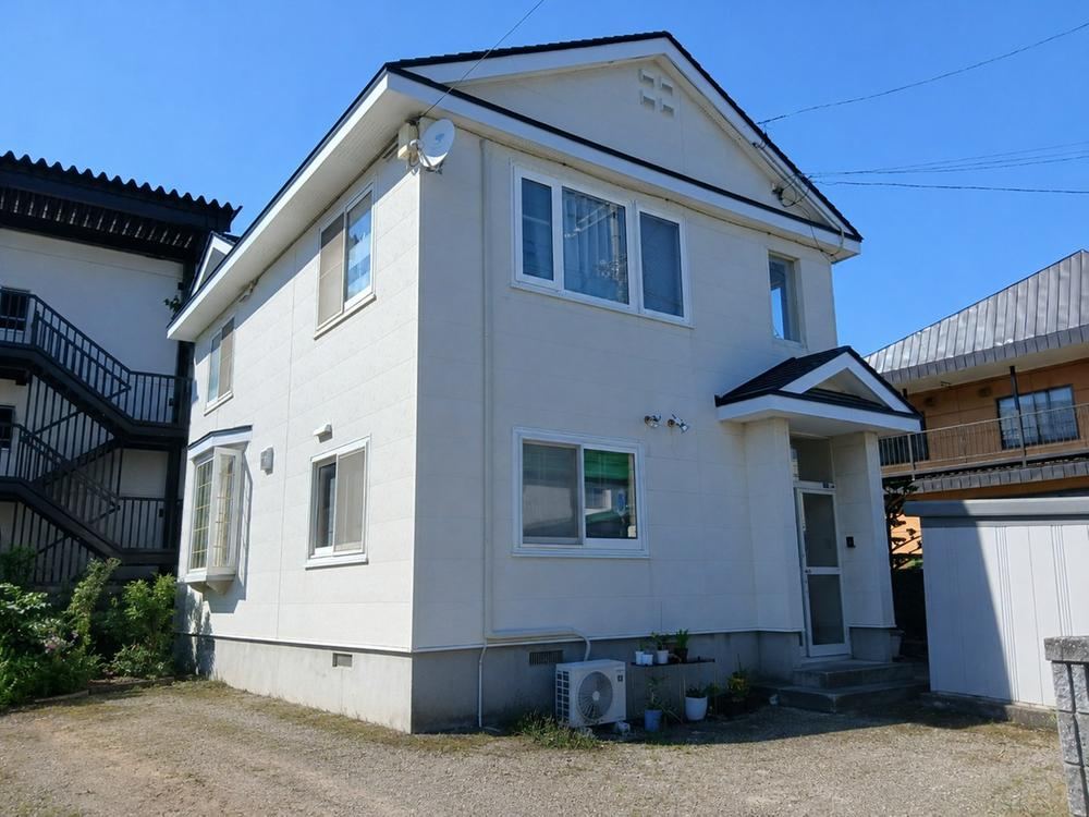4LDK house in Nishi Ward, Sapporo, Hokkaido - Photo 1