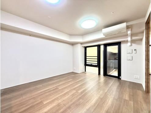 2LDK+S apartment in Shibuya Ward, Tokyo - Photo 1
