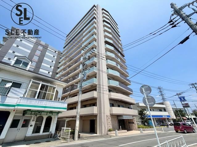 3LDK apartment in Isehara, Kanagawa - Photo 1