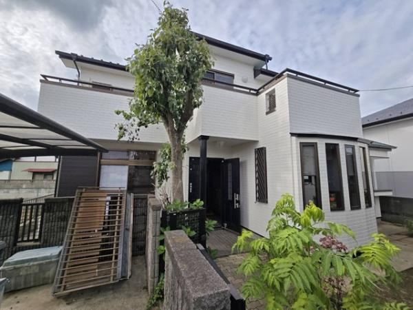 4LDK house in Ushiku, Ibaraki - Photo 1