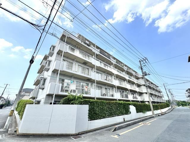 3LDK apartment in Urawa Ward, Saitama - Photo 1
