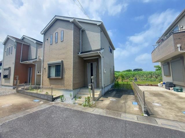 4LDK house in Kita Ward, Saitama - Photo 1