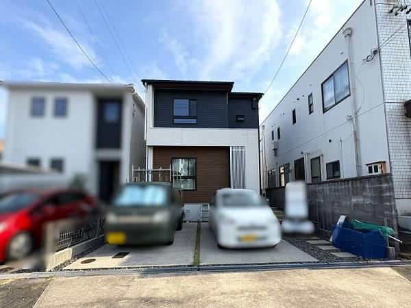 4LDK house in Chiryu, Aichi - Photo 1