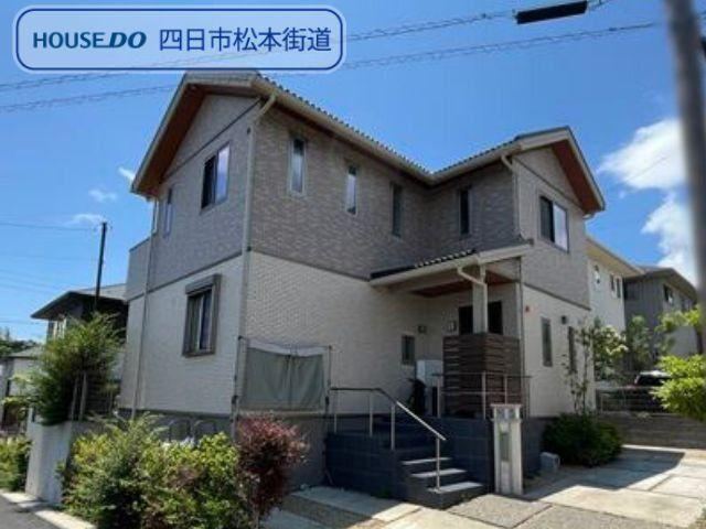 4LDK house in Yokkaichi, Mie - Photo 1