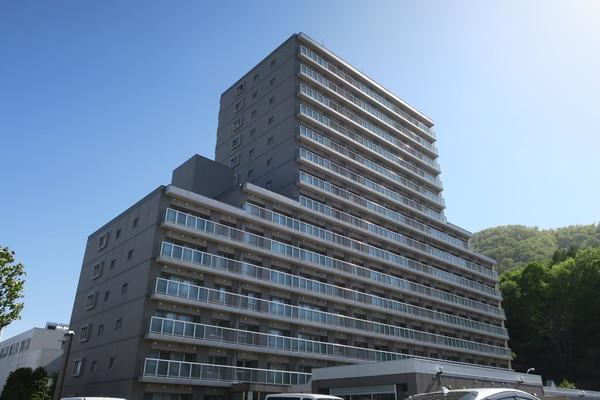 3LDK apartment in Chuo Ward, Sapporo, Hokkaido - Photo 1