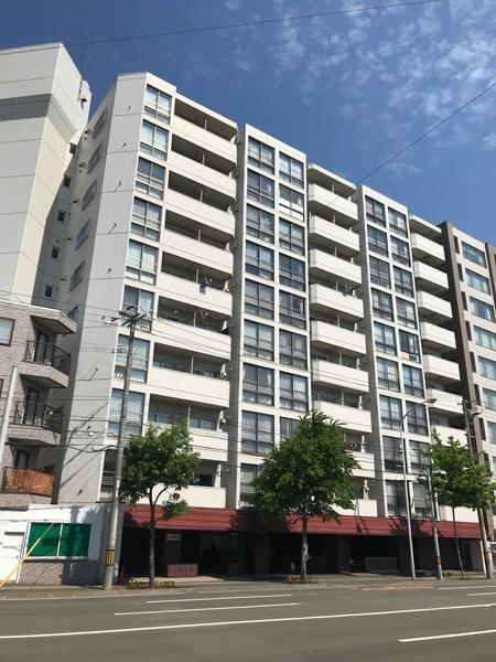 2LDK apartment in Chuo Ward, Sapporo, Hokkaido - Photo 1