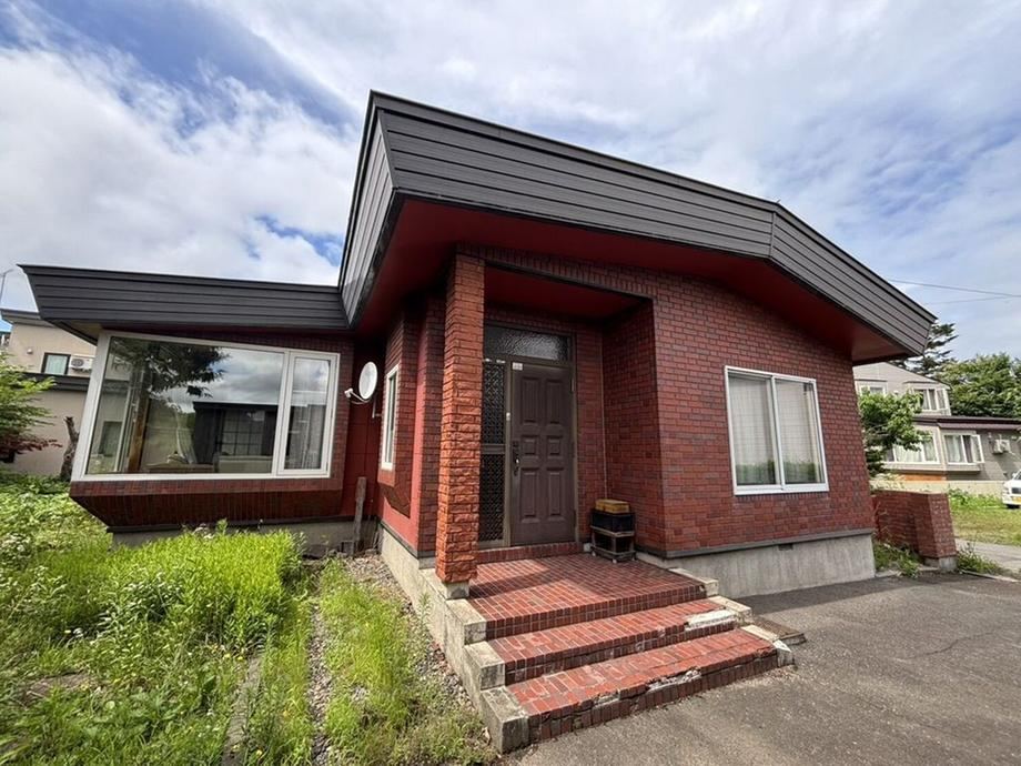 4LDK house in Asahikawa, Hokkaido - Photo 1