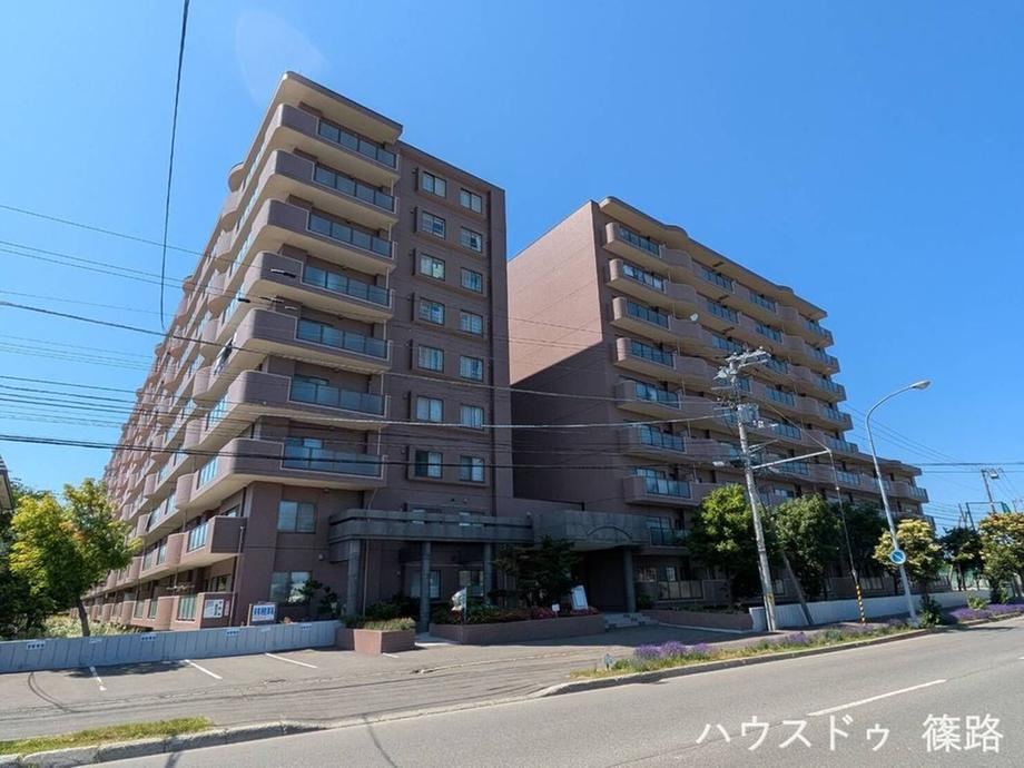 3LDK apartment in Kita Ward, Sapporo, Hokkaido - Photo 1