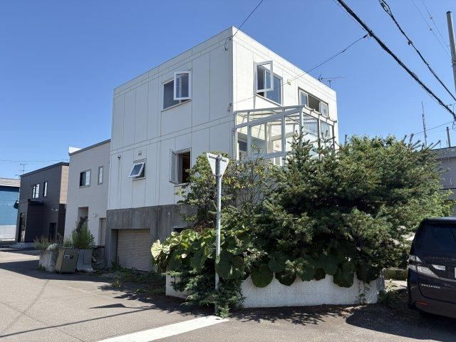 4LDK house in Kita Ward, Sapporo, Hokkaido - Photo 1