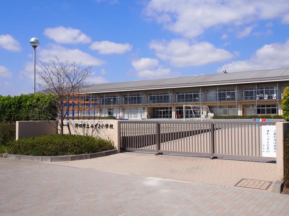 4LDK house in Noda, Chiba - Photo 1