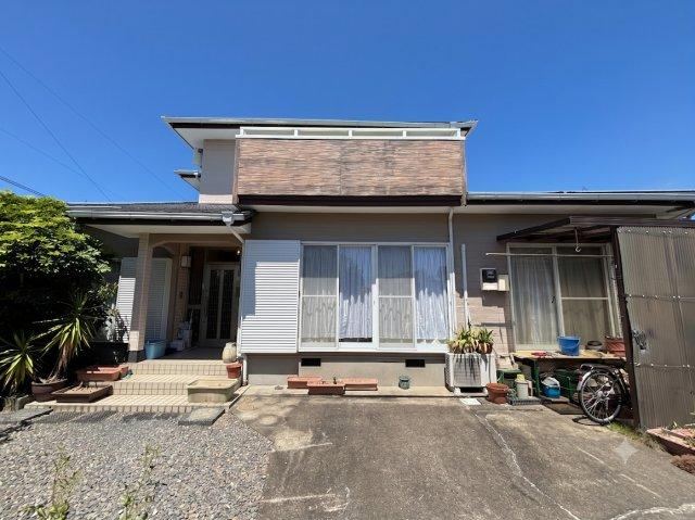 4LDK house in Yatsushiro, Kumamoto - Photo 1