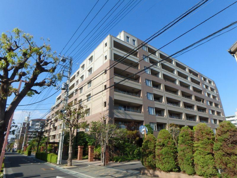3LDK apartment in Mitaka, Tokyo - Photo 1