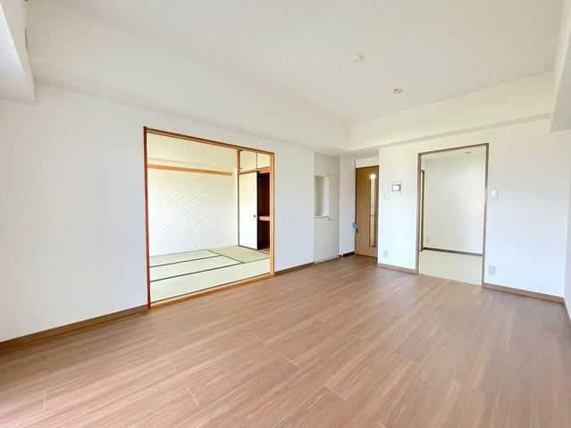 3LDK apartment in Hanamigawa Ward, Chiba - Photo 1