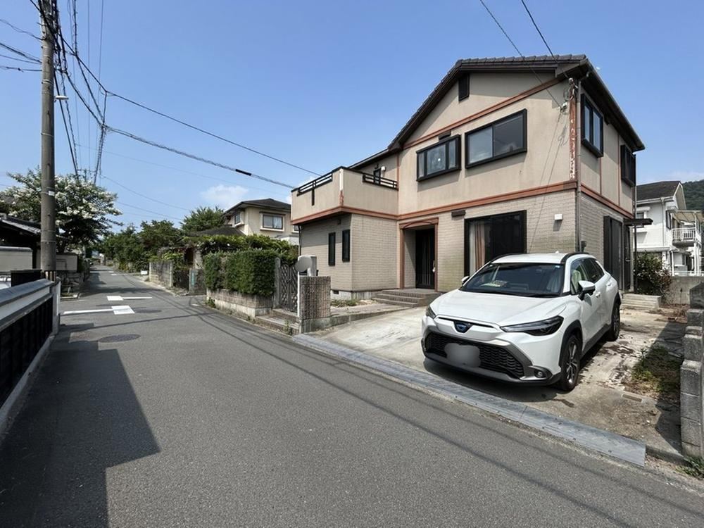 6LDK house in Matsuyama, Ehime - Photo 1