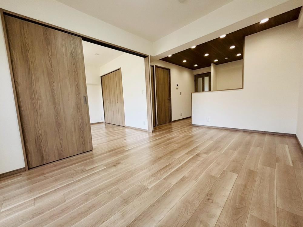 3LDK apartment in Nishi Ward, Osaka - Photo 1