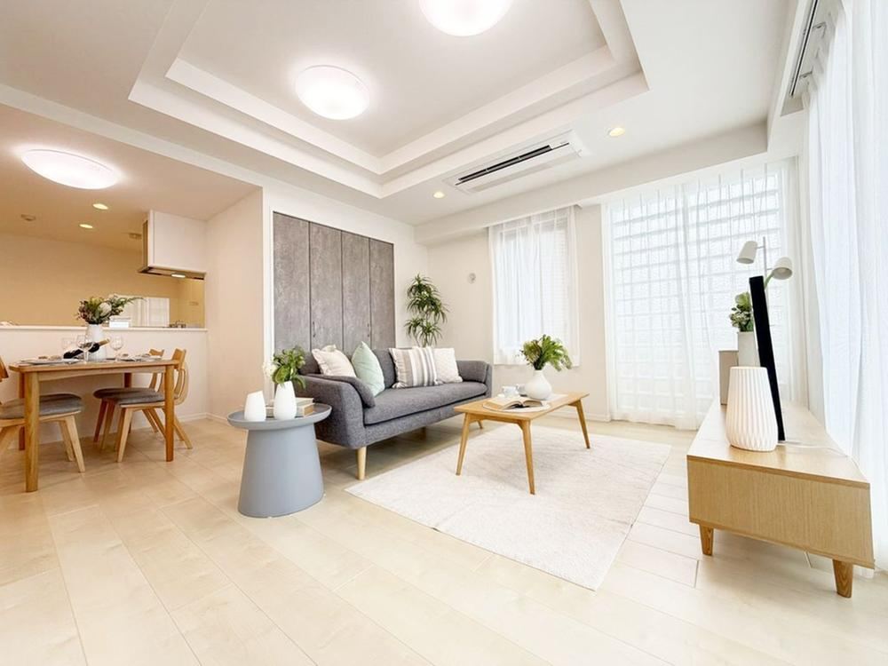 2LDK apartment in Kunitachi, Tokyo - Photo 1