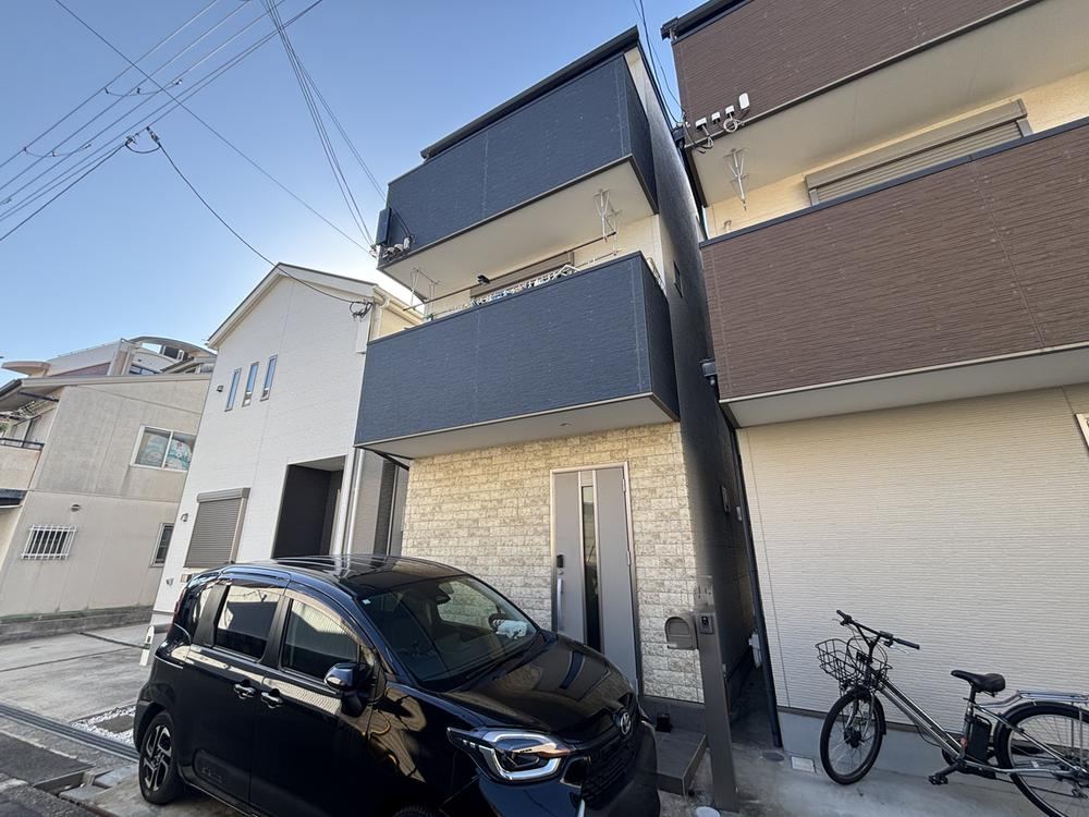 3LDK house in Ino Ward, Osaka - Photo 1