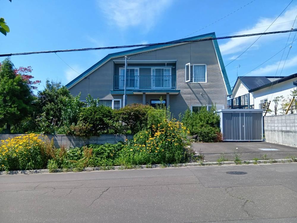 333 m² land in Kitahiroshima, Hokkaido - Photo 1