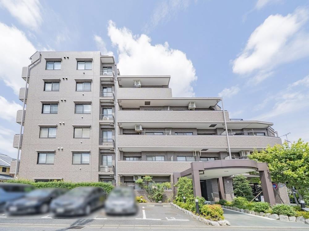 3LDK apartment in Minami Ward, Saitama - Photo 1
