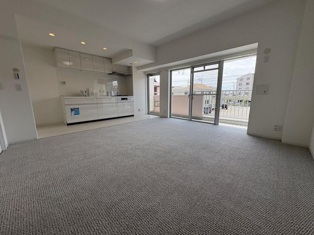 3LDK apartment in Isehara, Kanagawa - Photo 1