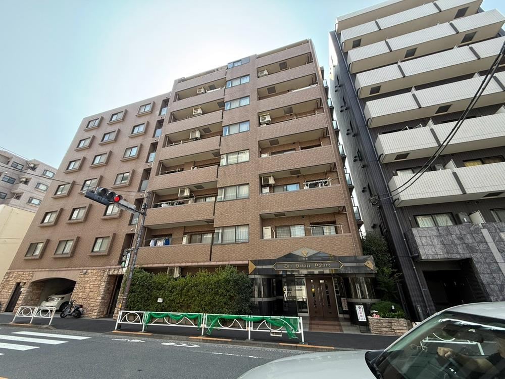 3LDK apartment in Sumida Ward, Tokyo - Photo 1