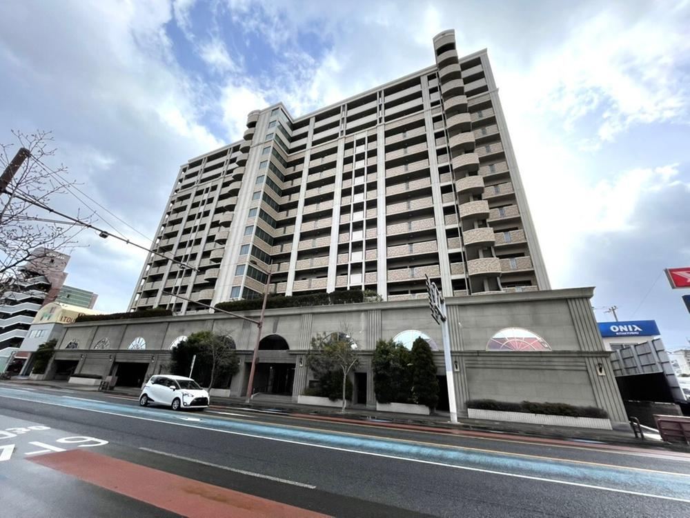 3LDK apartment in Kokurakita Ward, Kitakyushu, Fukuoka - Photo 1