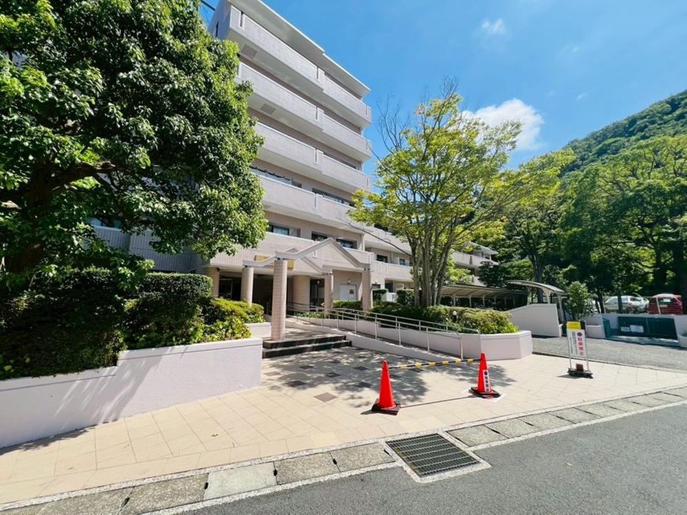3LDK apartment in Hayama, Miura District, Kanagawa - Photo 1