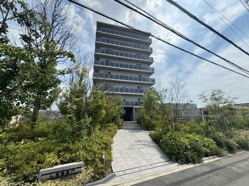 3LDK apartment in Takatsuki, Osaka - Photo 1
