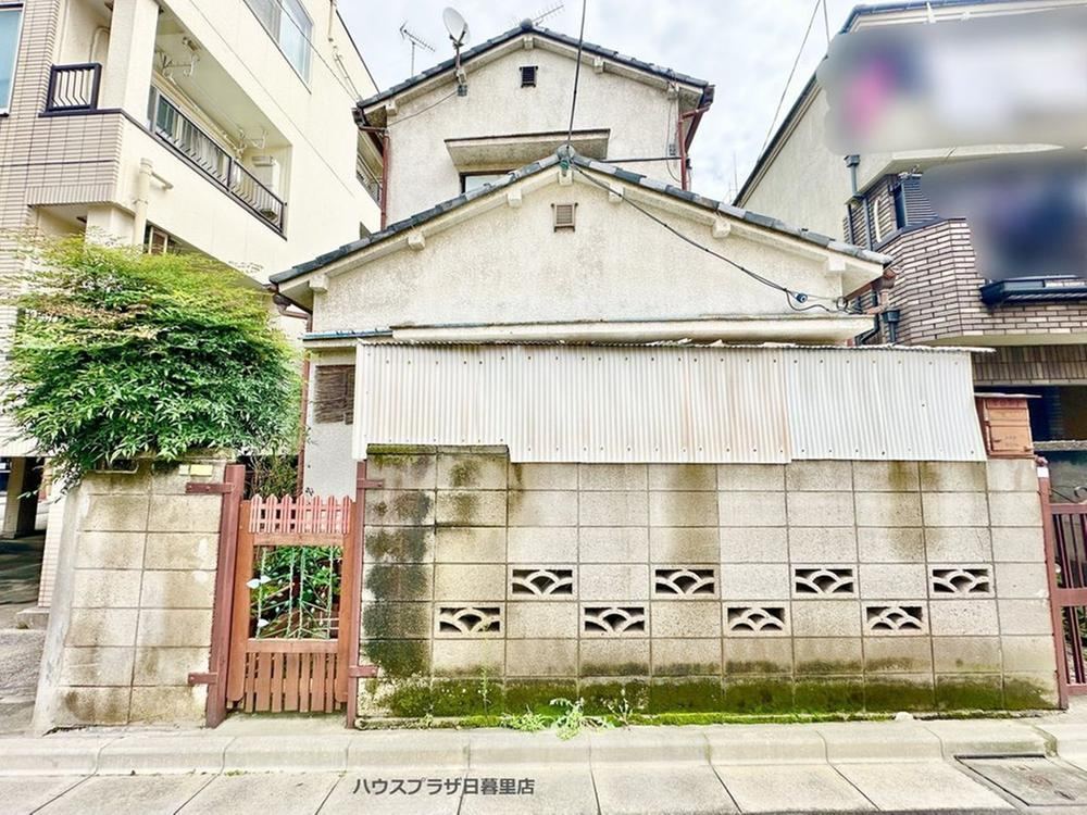 97 m² land in Arakawa Ward, Tokyo - Photo 1