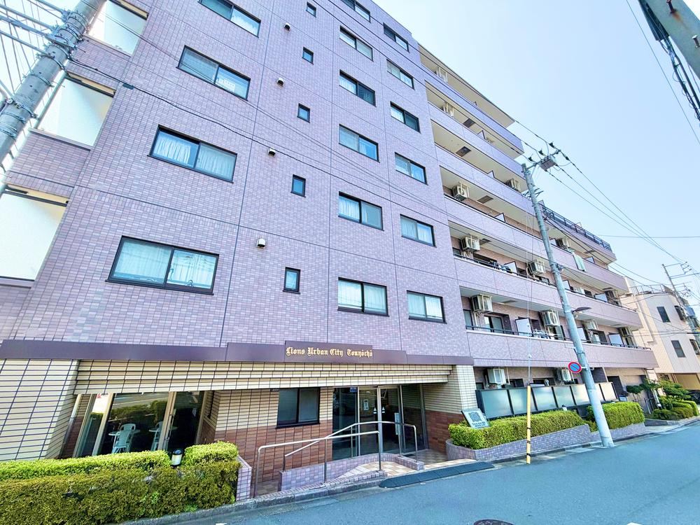 3LDK apartment in Koto Ward, Tokyo - Photo 1