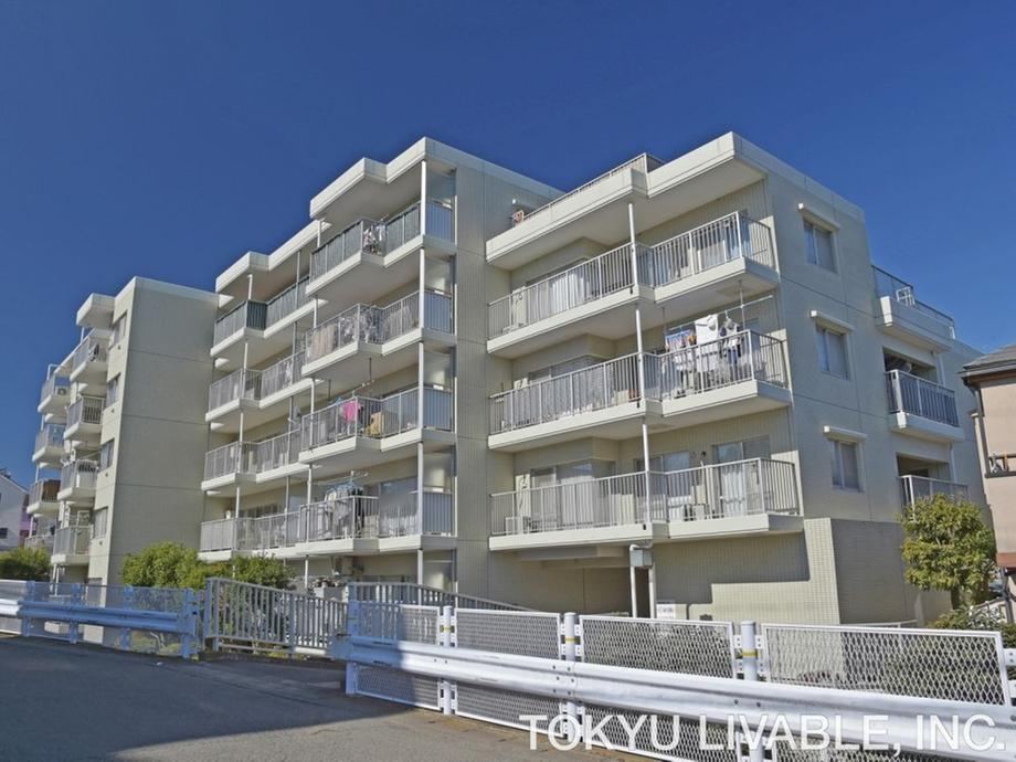 3LDK apartment in Asao Ward, Kawasaki, Kanagawa - Photo 1