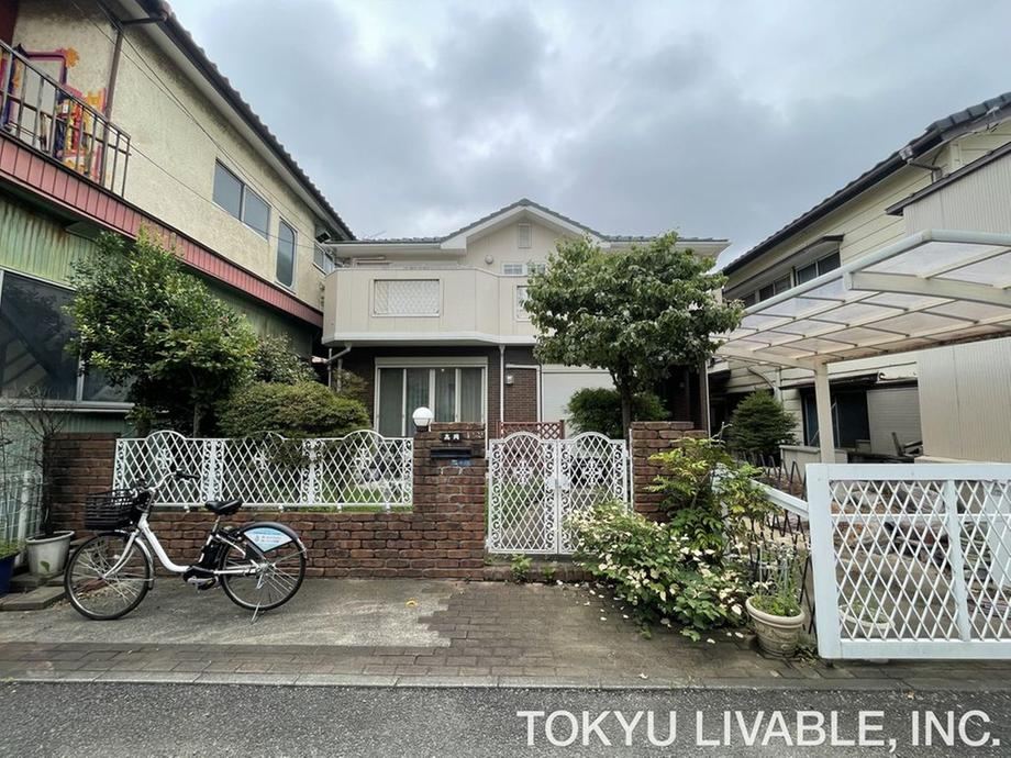 4LDK house in Iwatsuki Ward, Saitama - Photo 1
