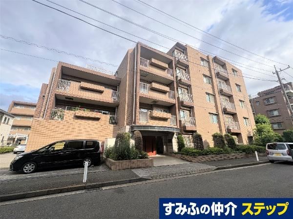 3LDK+S apartment in Setagaya Ward, Tokyo - Photo 1