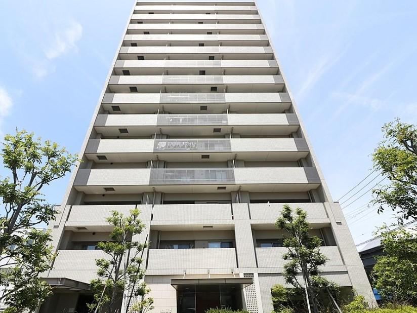 3LDK apartment in Tsurumi Ward, Osaka - Photo 1